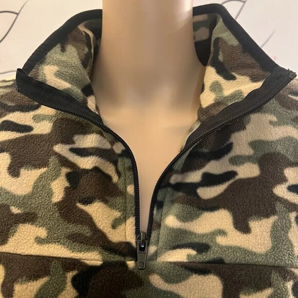 No Boundaries. Junior Sz X L 15-17. Fleece Camo Pullover. Zip Neck. Pouch. B74 - Picture 2 of 5